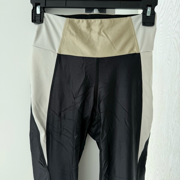 HEROINE SPORT RACER LEGGINGS IVORY / BRUSHED GOLD / BLACK - Picture 7 of 13